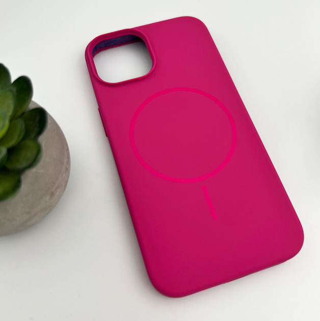 Защитный чехол-накладка Cosmic Silicone Case Magnetic для Apple iPhone 14 Dragon Fruit (SilMag14-56) - Фото 3 Защитный чехол-накладка Cosmic Silicone Case Magnetic для Apple iPhone 14 Dragon Fruit (SilMag14-56) - изображение 3