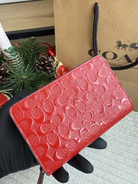 Гаманець coach medium corner zip wallet червоний натуральна шкіра + подарункове пакування - Фото 5 Гаманець coach medium corner zip wallet червоний натуральна шкіра + подарункове пакування - изображение 5