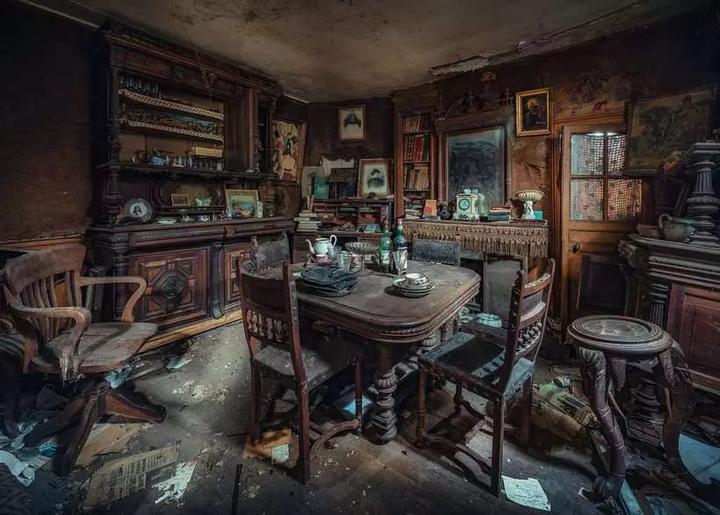 Пазл Ravensburger Дивна трапеза 1000 елементів 12000275 (4005555002758) - зображення 2