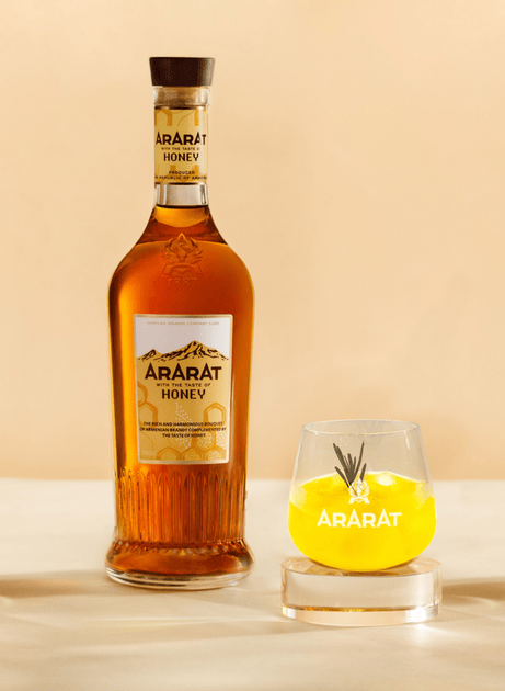 Спиртной напиток ARARAT Honey 6 лет выдержки 0.5 л 30% в подарочной упаковке (4850001008064N) - изображение 9