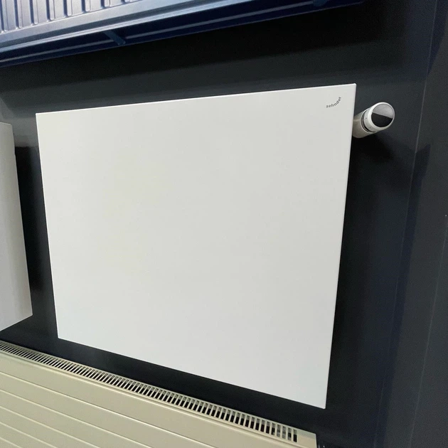 Радіатор сталевий Zehnder Zmart Flex 2 FB 600x700 бічне підключення - изображение 2