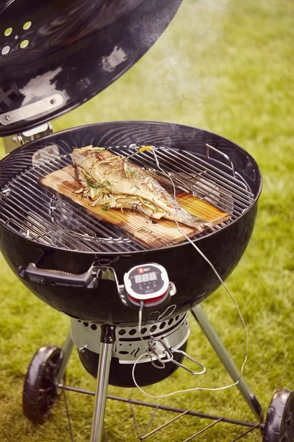 Гриль вугільний мобільний Weber Master-Touch GBS Premium E-5770 Charcoal Grill 57cm (17301004) - Фото 2 Гриль вугільний мобільний Weber Master-Touch GBS Premium E-5770 Charcoal Grill 57cm (17301004) - изображение 2