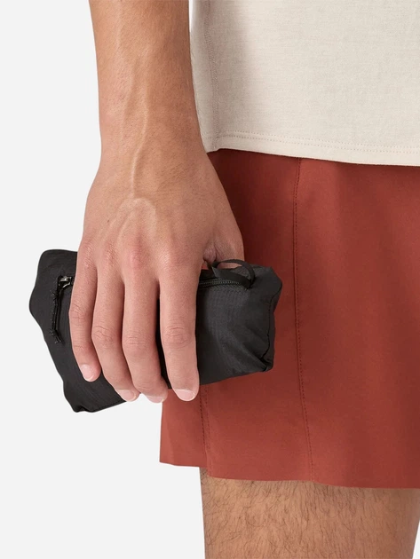 Вітровка чоловіча Patagonia 24142-BLK S Чорна (800070239898) - зображення 4