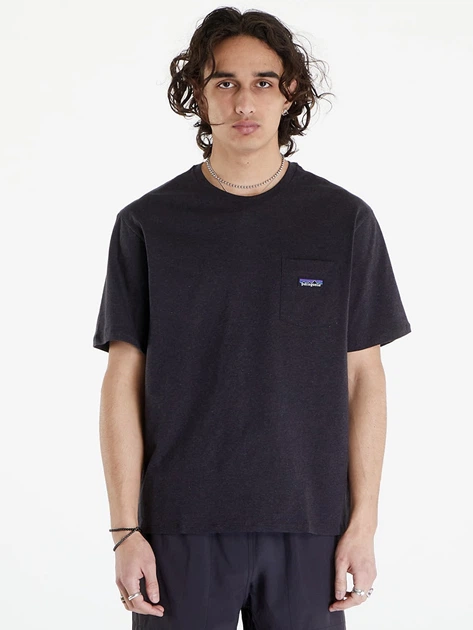 Футболка довга бавовняна чоловіча Patagonia 53255-INBK M Чорна (800070317710) - зображення 1