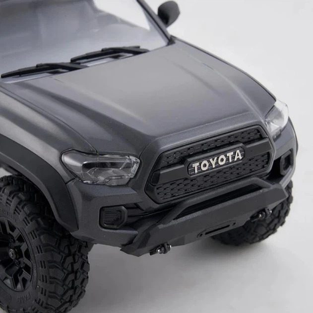 Машинка на радіокеруванні FMS 1:24 FCX24M Toyota Tacoma RTR сірий