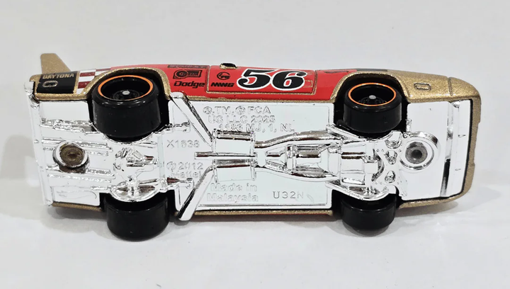 Машинка Базова Hot Wheels '69 Dodge Charger Daytona HW Starting