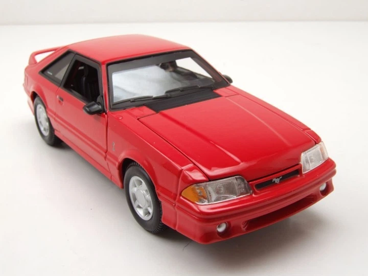 Metalowy model samochodu Maisto Special Edition Ford Mustang SVT Cobra 1:24 MST32906 (90159329060) - obraz 6