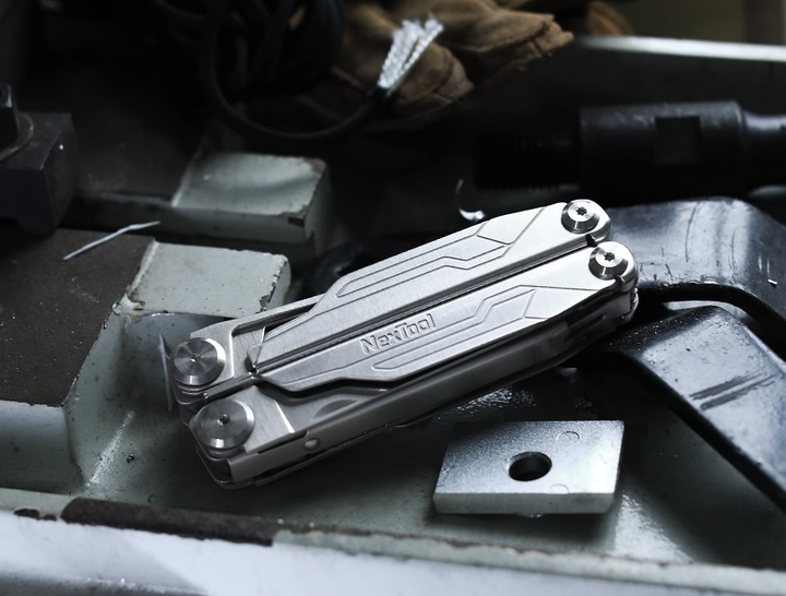 Мультитул NexTool Flagship Captain NE20214 19 в 1 універсальний складаний EDC інструмент з плоскогубцями ножем ножицями пилкою викрутками кусачками напилком у нейлоновому чохлі для туризму ремонту - зображення 11