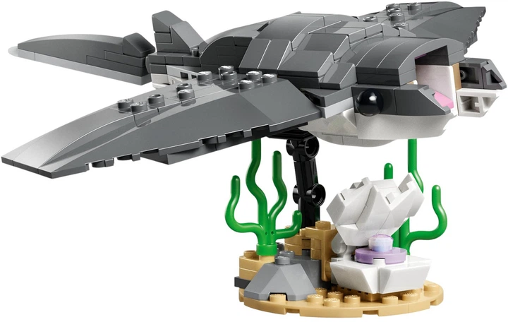 Zestaw klocków LEGO Creator Groźny rekin i skrzynia ze skarbem 379 elementów (31381) - obraz 7