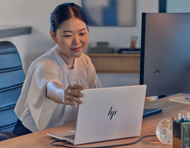 Ноутбук HP EliteBook 8 G1i 14 (C51GVET#AKD) Glacier Silver - зображення 8