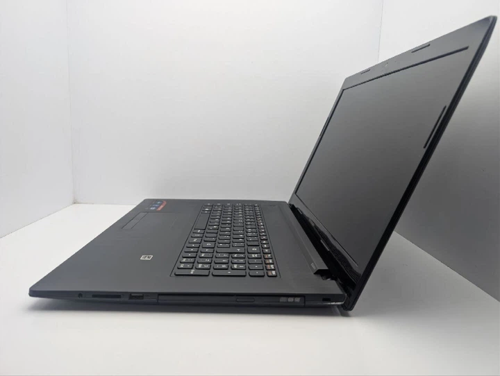 Ноутбук Lenovo G70-80 / 17.3" (1600x900) TN / Intel Pentium 3825U (2 (4) ядра по 1.9 GHz) / 6 GB DDR3 / 320 GB HDD / Intel HD Graphics / WebCam / DVD-ROM б/у - Фото 5 Ноутбук Lenovo G70-80 / 17.3" (1600x900) TN / Intel Pentium 3825U (2 (4) ядра по 1.9 GHz) / 6 GB DDR3 / 320 GB HDD / Intel HD Graphics / WebCam / DVD-ROM б/у - изображение 5