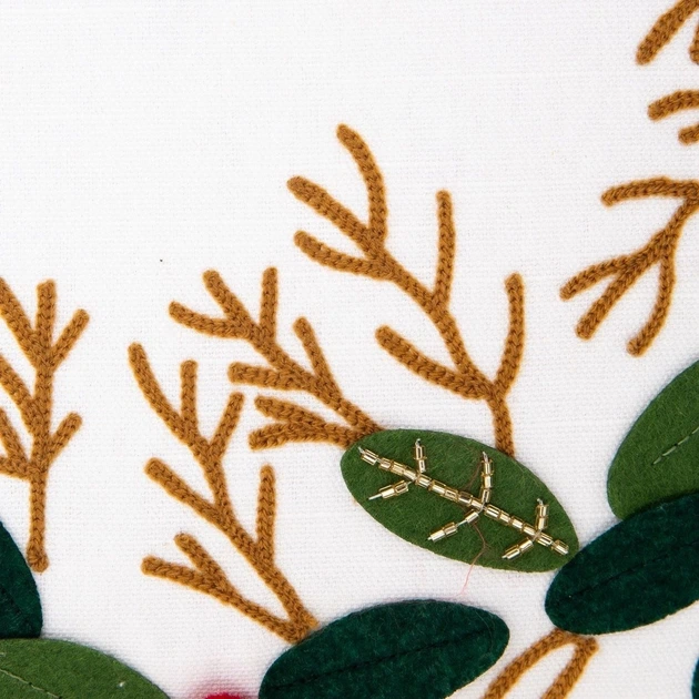 Poszewka Homla Fosti z haftowanym wiankiem 45 x 45 cm (5904183862798) - obraz 3