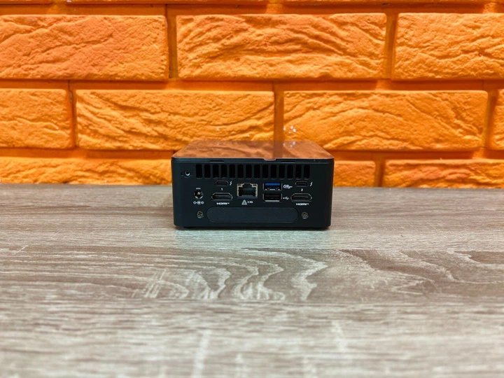 Неттоп Intel NUC 13 Pro (NUC13ANHi7) USFF / Intel Core i7-1360P (12 (16) ядер по 2,2 - 5,0 ГГц) / 32 ГБ DDR4 / 2000 ГБ SSD M.2 / Intel Iris Xe Graphics / WiFi / Win 11 Pro - изображение 3
