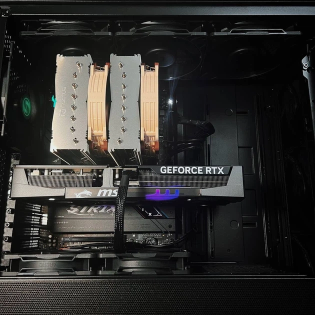 Сборка на заказ: игровой Lian-Li Lancool III Black Tower / AMD Ryzen 7 9800X3D (8 (16) ядер по 4,7 - 5,2 ГГц) / 64 ГБ DDR5 / 2000 ГБ SSD M.2 / nVidia GeForce RTX 5080, 16 ГБ GDDR7, 256-бит / 850 Вт б/у - Фото 5 Сборка на заказ: игровой Lian-Li Lancool III Black Tower / AMD Ryzen 7 9800X3D (8 (16) ядер по 4,7 - 5,2 ГГц) / 64 ГБ DDR5 / 2000 ГБ SSD M.2 / nVidia GeForce RTX 5080, 16 ГБ GDDR7, 256-бит / 850 Вт б/у - изображение 5