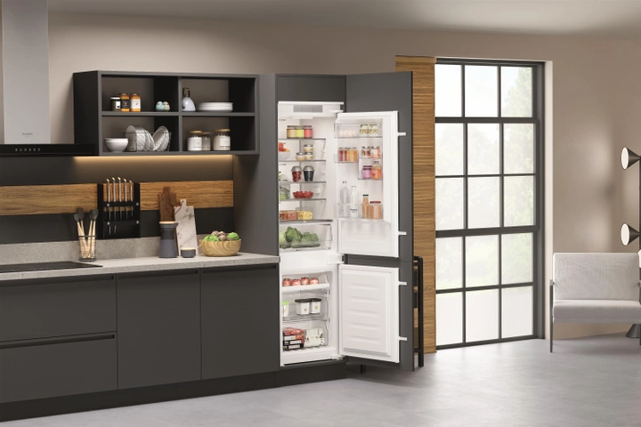 Холодильник Hotpoint-Ariston HAC20 T321 (вбудований) - изображение 6
