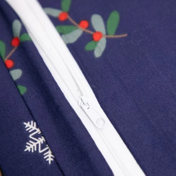 Komplet pościeli Homla Rudolph wzór renifery granatowa 220x200 / 2*70x80 cm (5904183858500) - obraz 2