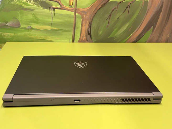 Ігровий ноутбук MSI Thin 15 B13vf / 15.6" (1920x1080) IPS / Intel Core i5-13420H (8 (12) ядер по 3,4 - 4,6 ГГц) / 16 ГБ DDR4 / 512 ГБ SSD / nVidia GeForce RTX 4060, 8 ГБ GDDR6, 128-bit / WebCam / HDMI б/в - Фото 8 Ігровий ноутбук MSI Thin 15 B13vf / 15.6" (1920x1080) IPS / Intel Core i5-13420H (8 (12) ядер по 3,4 - 4,6 ГГц) / 16 ГБ DDR4 / 512 ГБ SSD / nVidia GeForce RTX 4060, 8 ГБ GDDR6, 128-bit / WebCam / HDMI б/в - зображення 8