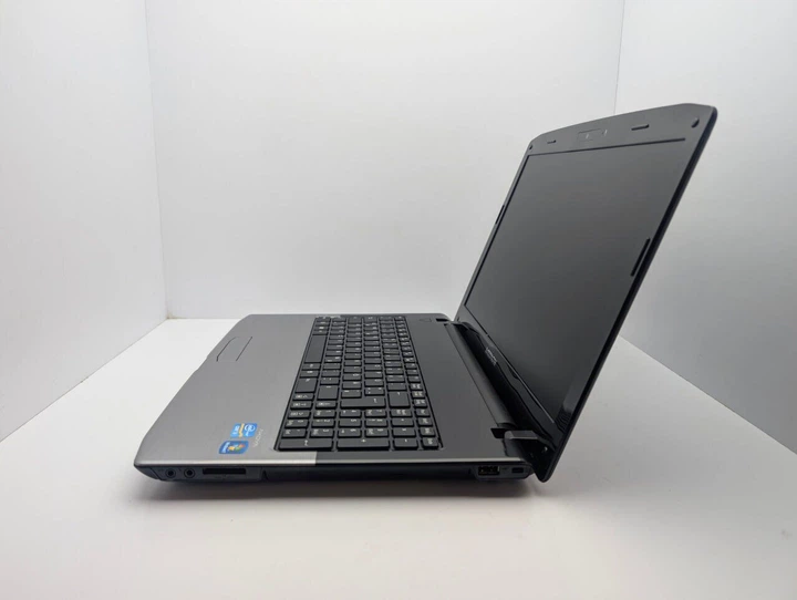 Ноутбук Medion Akoya E6226 / 15.6" (1366x768) TN / Intel Core i3-2310M (2 (4) ядра по 2.4 GHz) / 6 GB DDR3 / 750 GB HDD / Intel HD Graphics 3000 / WebCam б/у - изображение 6