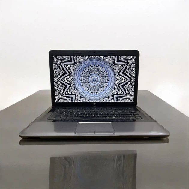 Ноутбук HP 250 G1 / 15.6" (1366x768) TN / Intel Core i3-3110M (2 (4) ядра по 2.4 GHz) / 8 GB DDR3 / 120 GB SSD / Intel HD Graphics 4000 / WebCam / Без АКБ б/в - Фото 2 Ноутбук HP 250 G1 / 15.6" (1366x768) TN / Intel Core i3-3110M (2 (4) ядра по 2.4 GHz) / 8 GB DDR3 / 120 GB SSD / Intel HD Graphics 4000 / WebCam / Без АКБ б/в - зображення 2