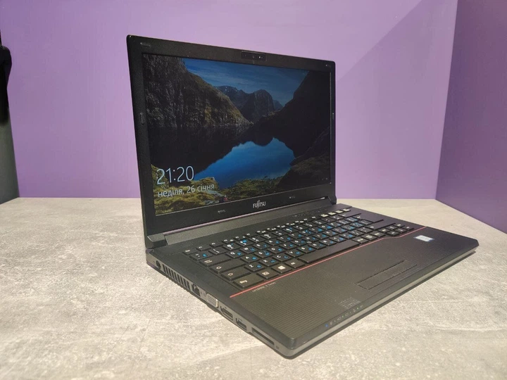 Ноутбук Fujitsu LifeBook E546 / 14" (1920x1080) IPS / Intel Core i5-6200U (2 (4) ядра по 2.3-2.8 GHz) / 8 GB DDR4 / 240 GB SSD / HD Graphics 520 / WebCam б/у - Фото 3 Ноутбук Fujitsu LifeBook E546 / 14" (1920x1080) IPS / Intel Core i5-6200U (2 (4) ядра по 2.3-2.8 GHz) / 8 GB DDR4 / 240 GB SSD / HD Graphics 520 / WebCam б/у - изображение 3