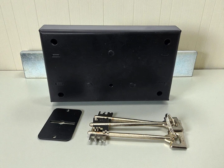 Замок накладной гаражный Grandlock 1-R (аналог замков Киров ЗГЦ) Правый - изображение 5