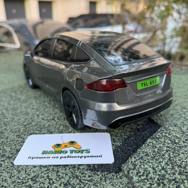 Інерційна металопластикова машинка PM3417 Tesla Model Х на радіокеруванні з зарядною станцією Сіра - Фото 4 Інерційна металопластикова машинка PM3417 Tesla Model Х на радіокеруванні з зарядною станцією Сіра - зображення 4