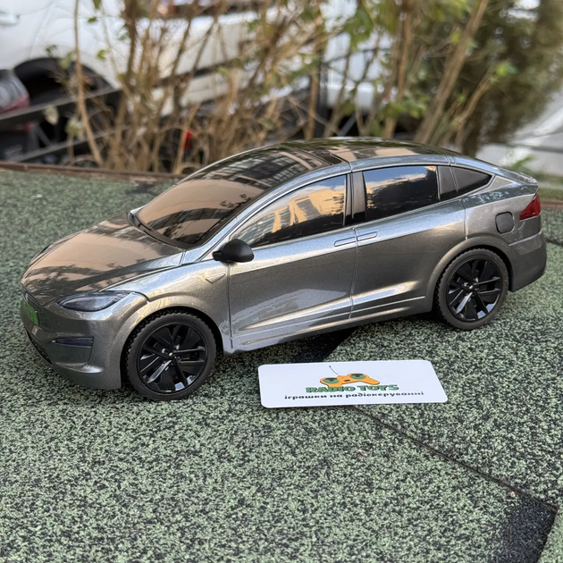 Інерційна металопластикова машинка PM3417 Tesla Model Х на радіокеруванні з зарядною станцією Сіра - Фото 7 Інерційна металопластикова машинка PM3417 Tesla Model Х на радіокеруванні з зарядною станцією Сіра - зображення 7
