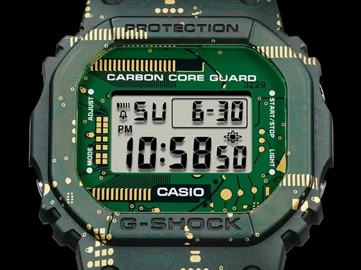 Часы Casio G-Shock Digital 5600 Series DWE-5600CC-3ER MISC