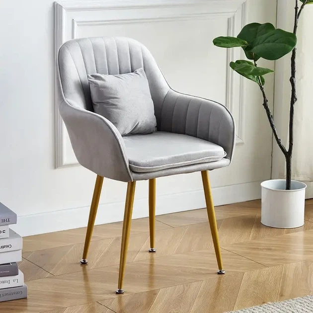 Стул в скандинавском стиле с мягкой обивкой DSF-316 Light Gray - изображение 9