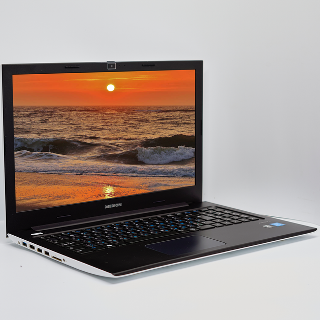 Ноутбук 15.6" Medion (Lenovo Group) Akoya S6219 Intel RAM 4 ГБ eMMC 128 ГБ Intel Graphics б/в Win10 (4860) - изображение 3