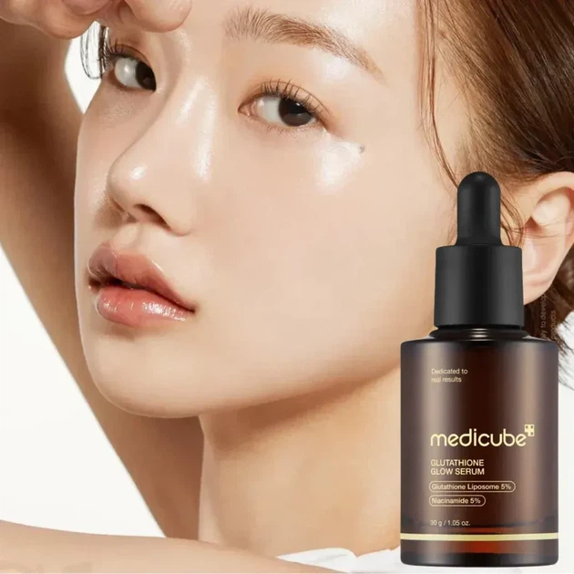 Освітлювальна сироватка з ліпосомальним глутатіоном Medicube Glutathione Glow Serum 30г - зображення 4