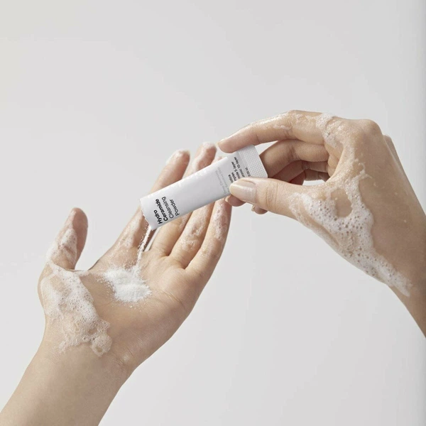 Ензимна пудра Biodance Hydro Ceramide Cleansing Powder для очищення шкіри 1 шт - зображення 3