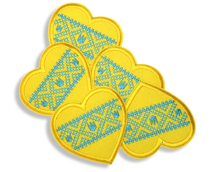 Аплікація FROM FACTORY APURK3 для одягу нашивка Українське Серце з вишитим орнаментом №3/6х6см - Фото 3 Аплікація FROM FACTORY APURK3 для одягу нашивка Українське Серце з вишитим орнаментом №3/6х6см - зображення 3