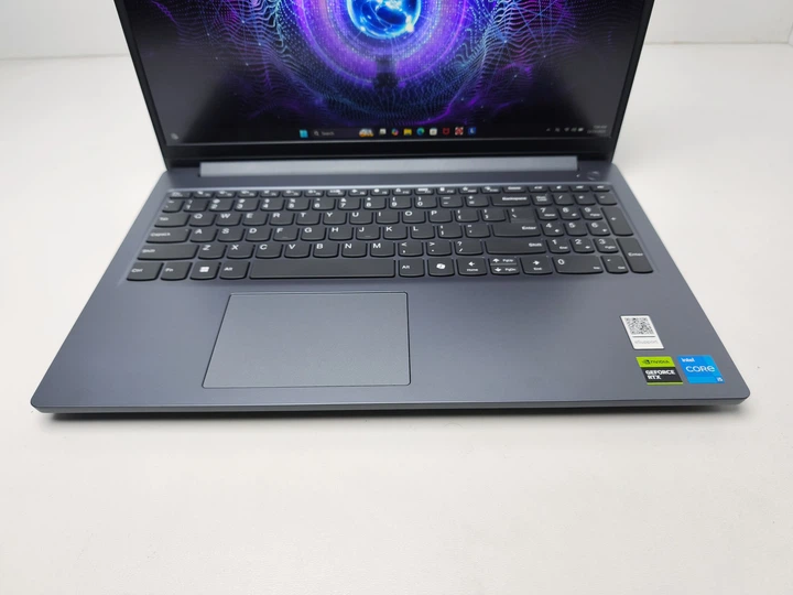 Ноутбук Lenovo LOQ 15.6 FHD IPS144Hz Core I5-12450HX 16Gb DDR5 SSD 512GB RTX 3050 6GB 15IAX9E (83LK00CVUS) 11649 - Фото 2 Ноутбук Lenovo LOQ 15.6 FHD IPS144Hz Core I5-12450HX 16Gb DDR5 SSD 512GB RTX 3050 6GB 15IAX9E (83LK00CVUS) 11649 - зображення 2
