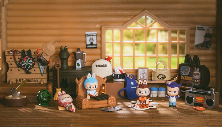 Игрушка-сюрприз Pop Mart с коллекционной фигуркой The Monsters серия Home of the Elves (6972368569441) - Фото 4 Игрушка-сюрприз Pop Mart с коллекционной фигуркой The Monsters серия Home of the Elves (6972368569441) - изображение 4