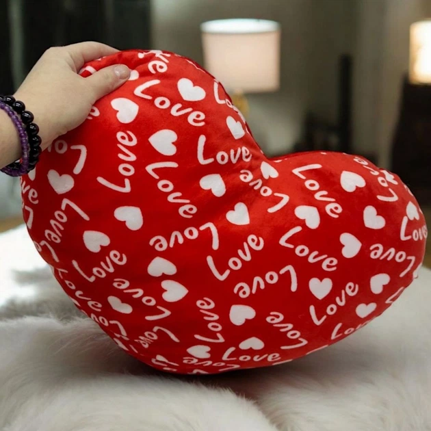 Іграшка м’яка "Серце Love" розмір L (45х14х30 см) Сувенир-Декор (256459) - Фото 2 Іграшка м’яка "Серце Love" розмір L (45х14х30 см) Сувенир-Декор (256459) - изображение 2