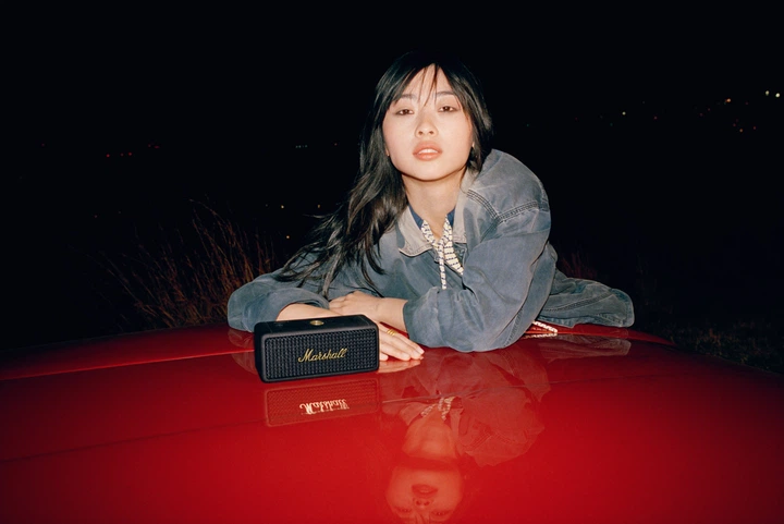 Głośnik przenośny Marshall Portable Speaker Emberton II Black and Brass (7340055391368) (955555909899971) - Outlet - obraz 13