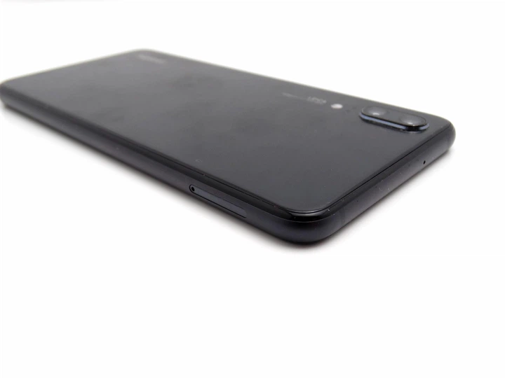 Смартфон Huawei P20 EML-L29 4/128 NFC 5,8″ (б/в) - Фото 6 Смартфон Huawei P20 EML-L29 4/128 NFC 5,8″ (б/в) - зображення 6