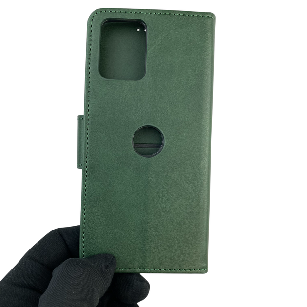 Чехол-книжка для телефона Motorola Moto E13 (PAXT0034) кожанная с магнитной застежкой с отделением для карт зеленая - Фото 4 Чехол-книжка для телефона Motorola Moto E13 (PAXT0034) кожанная с магнитной застежкой с отделением для карт зеленая - изображение 4