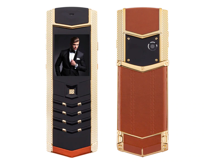 Мобільний телефон смартфон H-Mobile V1 (Hope V1) brown-gold. Vertu design - екран 1,8'', 2 SIM, 2000 мАг - Фото 1 Мобільний телефон смартфон H-Mobile V1 (Hope V1) brown-gold. Vertu design - екран 1,8'', 2 SIM, 2000 мАг - зображення 1