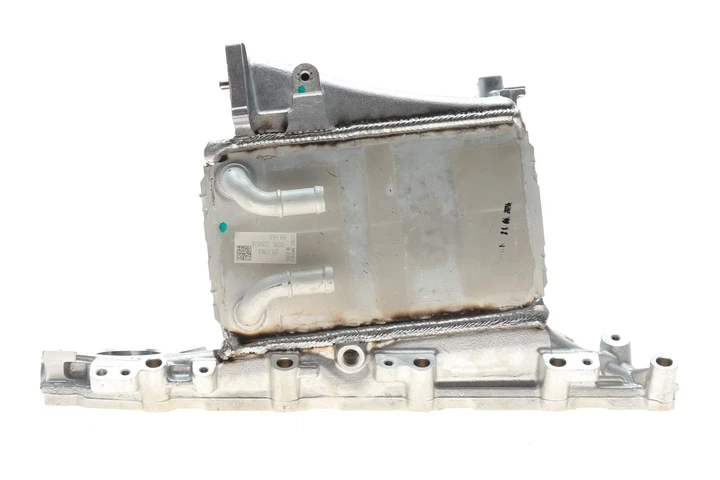 Радіатор інтеркулера Van Wezel 58004376 Volkswagen Golf, Passat, Tiguan, Touran; Skoda Octavia, Karoq; Audi A3, Q3; Seat Leon 04L129766F, 04L129711R, 04L129711J - зображення 3