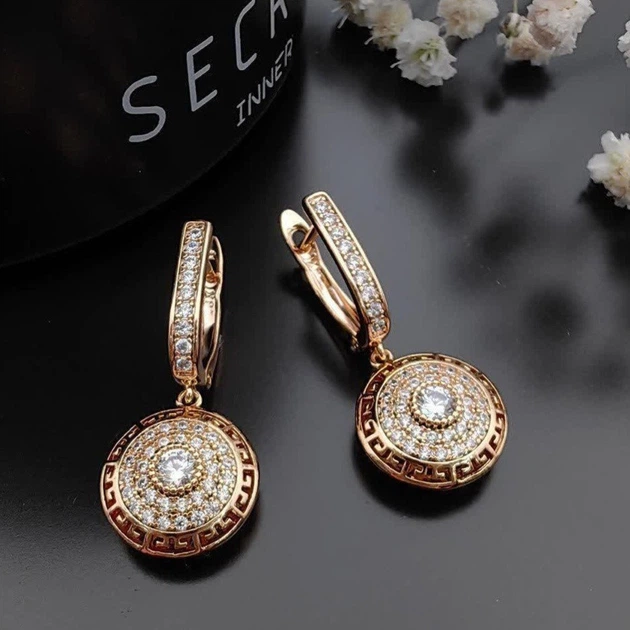Сережки Xuping Jewelry довжина 3см ширина 1.2см медичне золото позолота 18К с1656 - Фото 2 Сережки Xuping Jewelry довжина 3см ширина 1.2см медичне золото позолота 18К с1656 - зображення 2