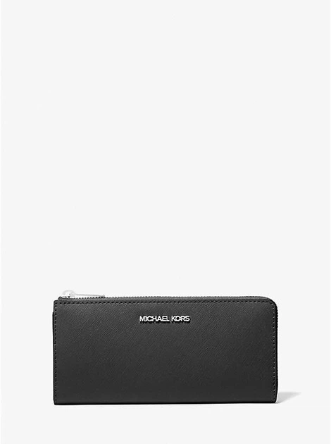 Женский кошелек Michael Kors Jet Set Travel Large Saffiano Leather Quarter-Zip Wallet черный - Фото 2 Женский кошелек Michael Kors Jet Set Travel Large Saffiano Leather Quarter-Zip Wallet черный - изображение 2