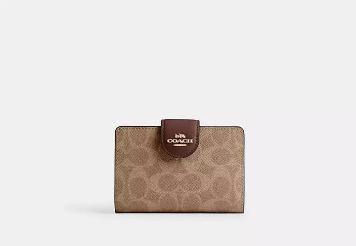 Женский кошелек Coach Medium Corner Zip Wallet In Signature Canvas (коричневый) - Фото 3 Женский кошелек Coach Medium Corner Zip Wallet In Signature Canvas (коричневый) - изображение 3
