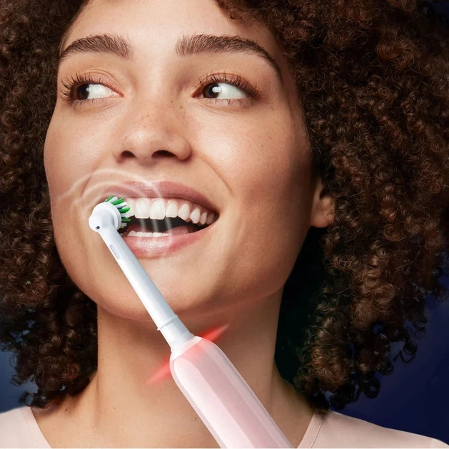 Zestaw szczoteczek elektrycznych Oral-B Pro3 3900N Black CA + Pink CA (8006540760277) (955555915389967) - Outlet - obraz 7