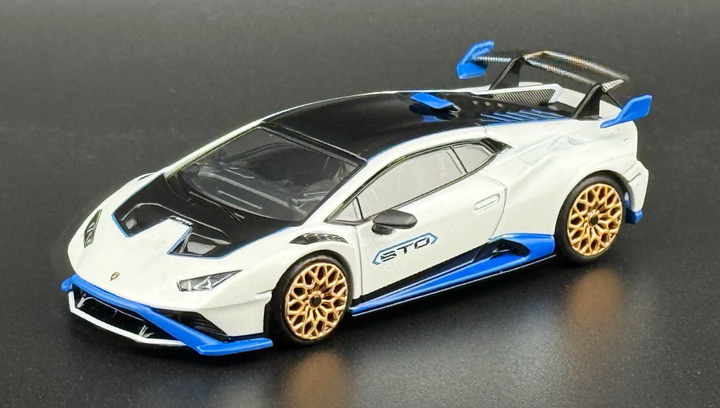 Машинка Premium MINI GT Lamborghini Huracán STO Bianco Asopo 1:64 MGT00788-BL White - изображение 2