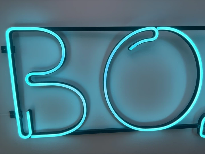 Неоновая вывеска Вода 1135x360 Голубой - изображение 4