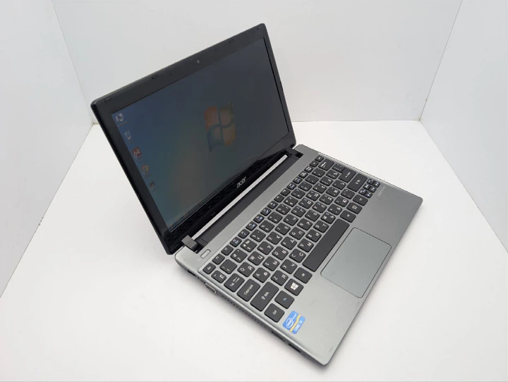 Ноутбук Acer V5-171 /Intel i3-2377M/6GB-DDR3/500GB-HDD/Intel HD Graphics/11.6" HD LED - Б/У - изображение 2