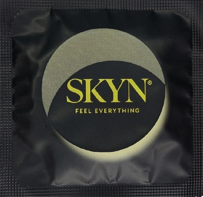 Набір презервативів Skyn Cocktail Club Безлатексні з ароматом коктейлів 12 шт (ROZ6400230351) - Фото 2 Набір презервативів Skyn Cocktail Club Безлатексні з ароматом коктейлів 12 шт (ROZ6400230351) - зображення 2