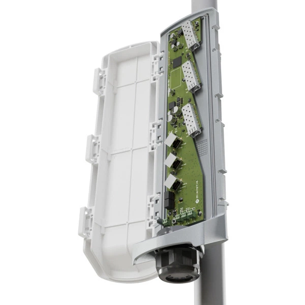 Коммутатор MikroTik CSS606-1G-2Gi-3S+OUT неуправляемый 6 портов с PoE и SFP+ IP66 - Фото 3 Коммутатор MikroTik CSS606-1G-2Gi-3S+OUT неуправляемый 6 портов с PoE и SFP+ IP66 - изображение 3